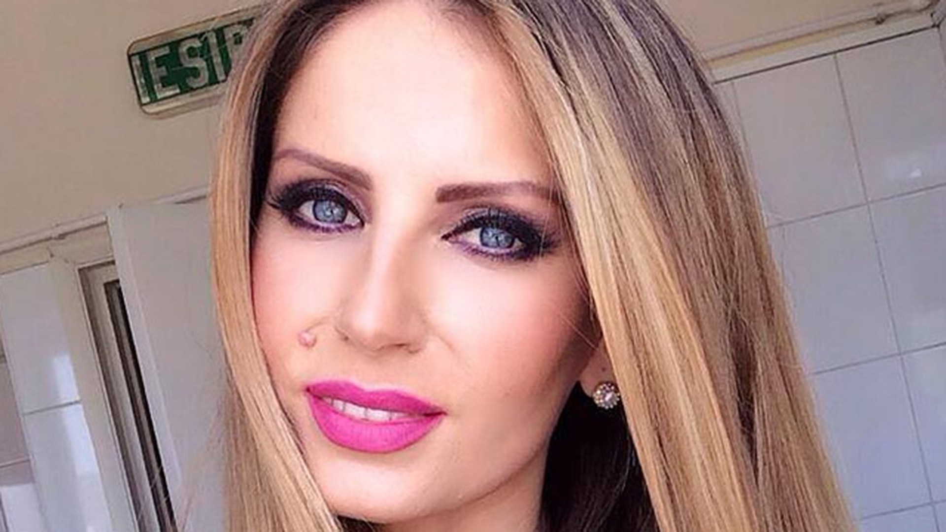 Detaliul JENANT din aceasta poza cu Andreea Banica. Pantalonii prea stramti i s-au mulat pe zona intima si...