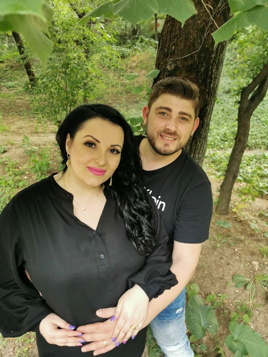 Silvana Rîciu este însărcinată și a ascuns minunea care-i crește în pântece timp de 5 luni! Primele imagini cu burtica de gravidă și numele bebelușului