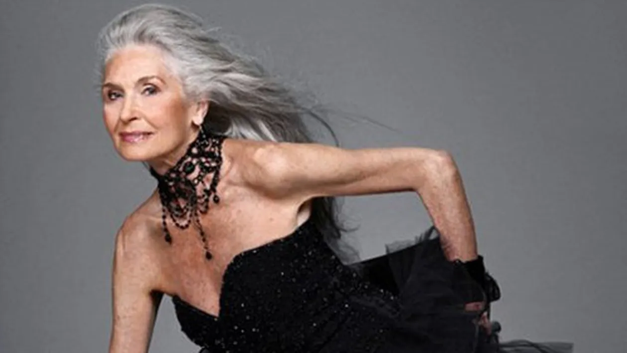 O bătrână de 80 de ani a fost păcălită că va deveni fotomodel. Femeia a pierdut zeci de mii de euro visând să ajungă pe podiumul de la Paris