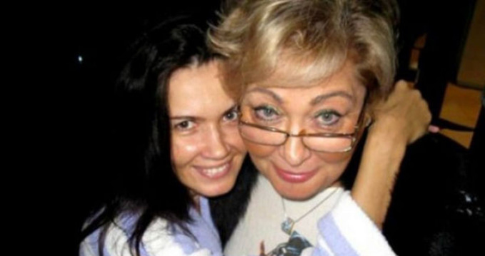 Puţini ar fi crezut asta! Oana Zăvoranu a mărturisit ce face atunci când se duce la mormântul mamei sale