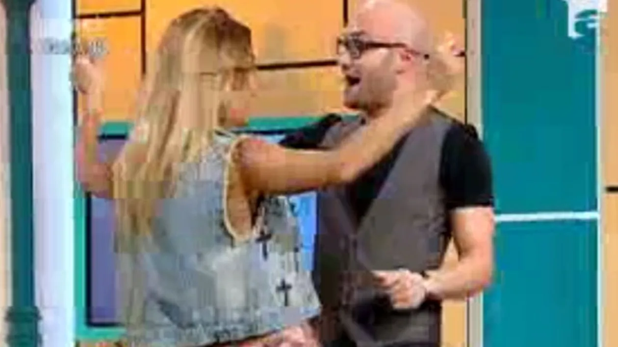 Mihai Bendeac, SARUT INCENDIAR cu asistenta de la Neatza! : Sa repetam scena