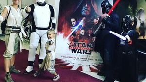 Cum a apărut primarul unui oraş din România la premiera filmului "Star Wars: The Last Jedi". A făcut-o pentru copiii săi!