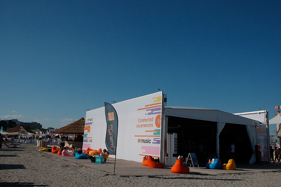 Festivalul NEVERSEA s-a incheiat! Artistii au facut un show de senzatie iar balonul Orange de duminică a fost uau!