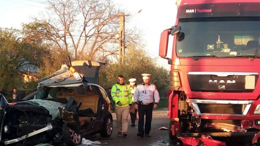 Accident grav pe DN65. A fost activat plan roşu de intervenţie