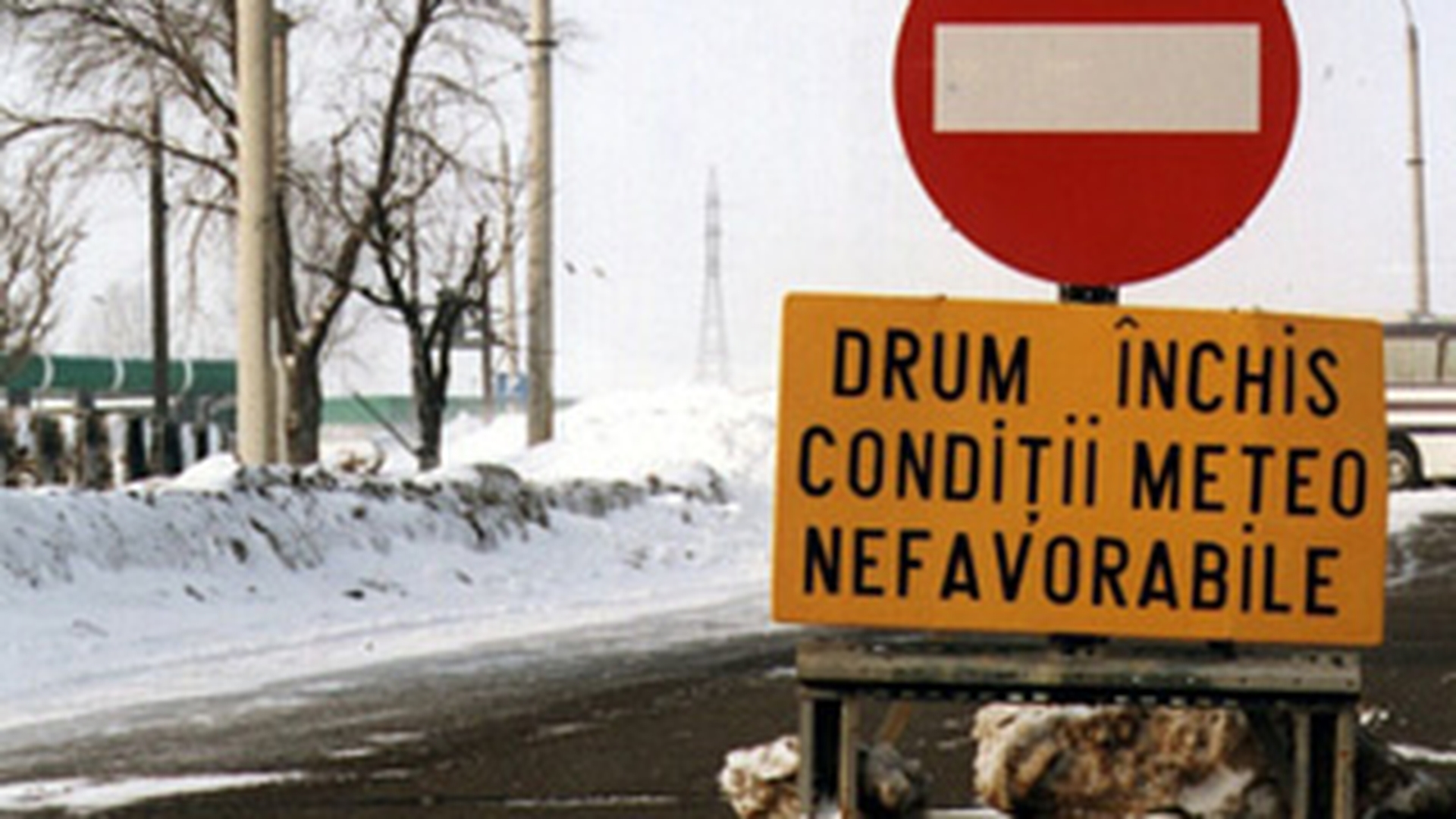 Unsprezece drumuri nationale si A2 Bucuresti – Fetesti sunt inchise! Vezi pe unde nu poti trece!