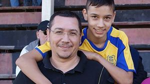 Ce a postat Andrei pe contul de Fb. Fiul lui Ponta şi-a revenit după accidentul de la rugby!