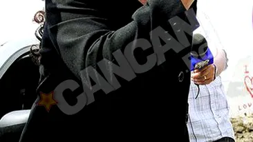 Cadourile bunicilor, abandonate la coltul casei