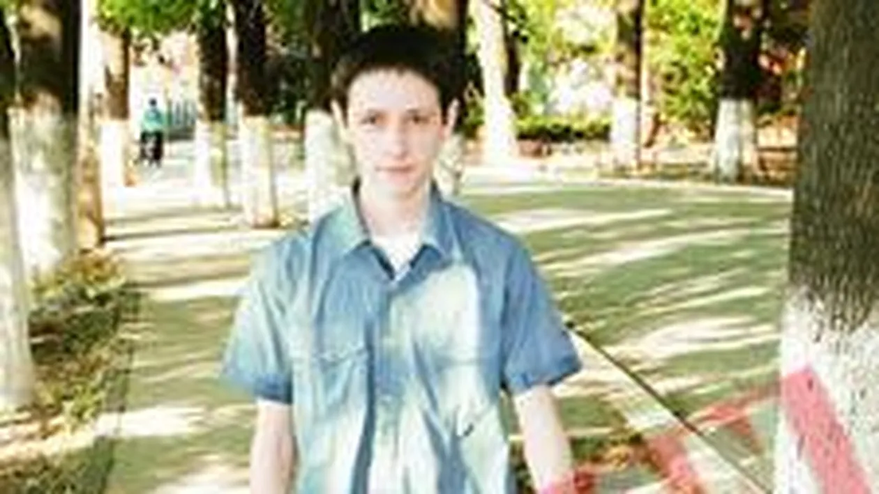 Cum ma operati de tumoare? Uite asa: iti crap capul!