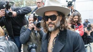 Noi acuzații grave pentru Russell Brand. Actorul pledează nevinovat și așteaptă procesul