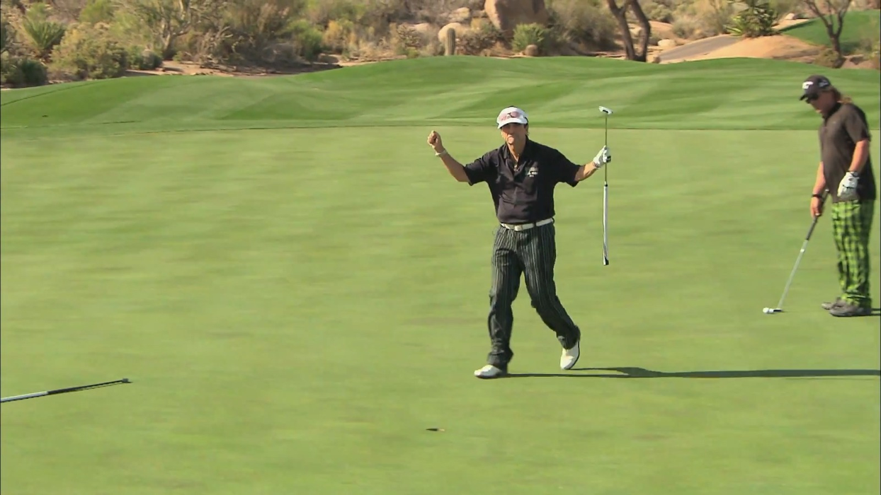 Alice Cooper a învins viciul băuturii pe terenul de golf