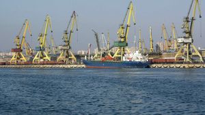 Anchetă anti-corupţie de amploare în portul Constanţa! Ei sunt primii 7 reținuți în dosar
