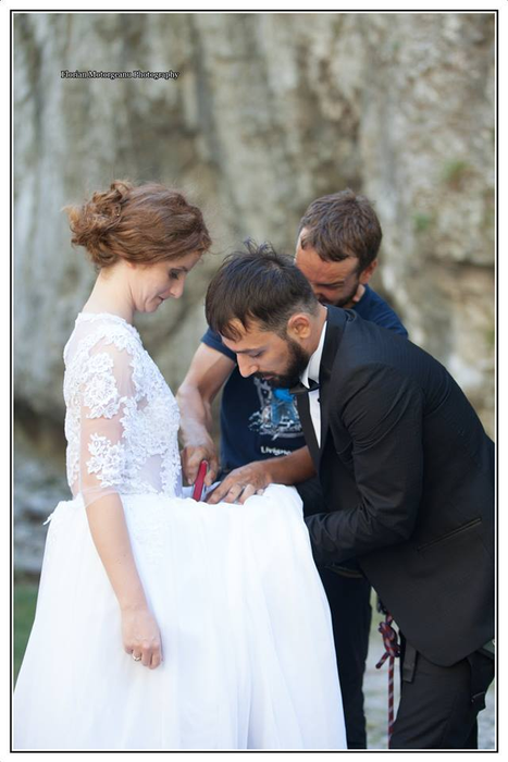 Totul a început cu măsurile de siguranţă