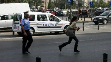 Accident în Bistriţa Năsăud! O fetiţă de şase ani se află în stare gravă după ce a fost lovită de o maşină pe trecerea de pietoni