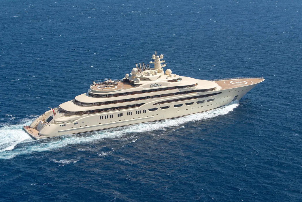 Iahtul Dilber, proprietatea oligarhului rus Alişer Usmanov