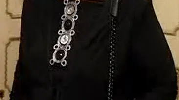 Teo Trandafir, clienta fidela a unei clinici medicale de lux! Face tratamente corporale ca sa scape de cicatricile de la operatii