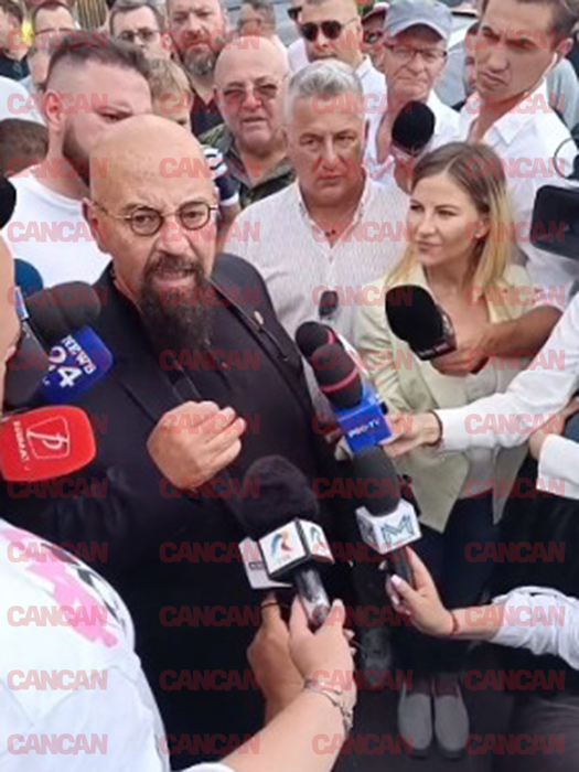 Cristian Popescu Piedone, la ieșirea din penitenciar / foto: CANCAN.RO