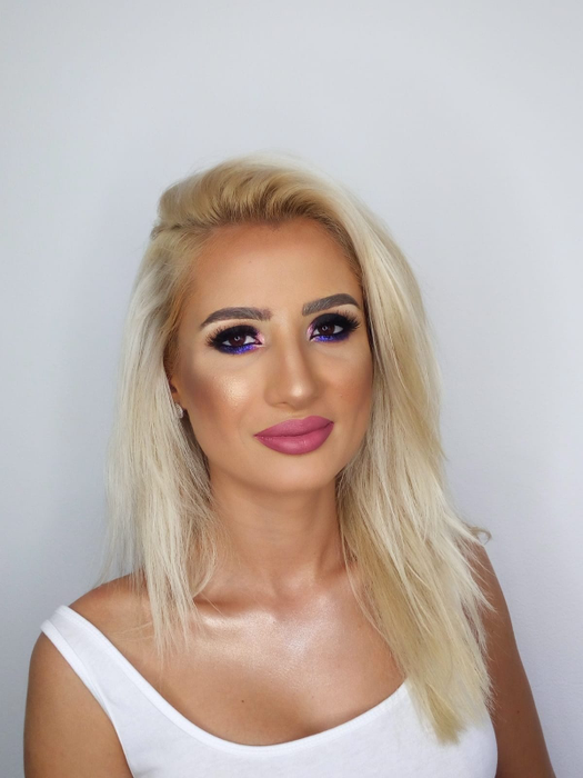 Claudia Puican, sexy-artista supranumită Paris Hilton din trending / Sursă foto: Facebook