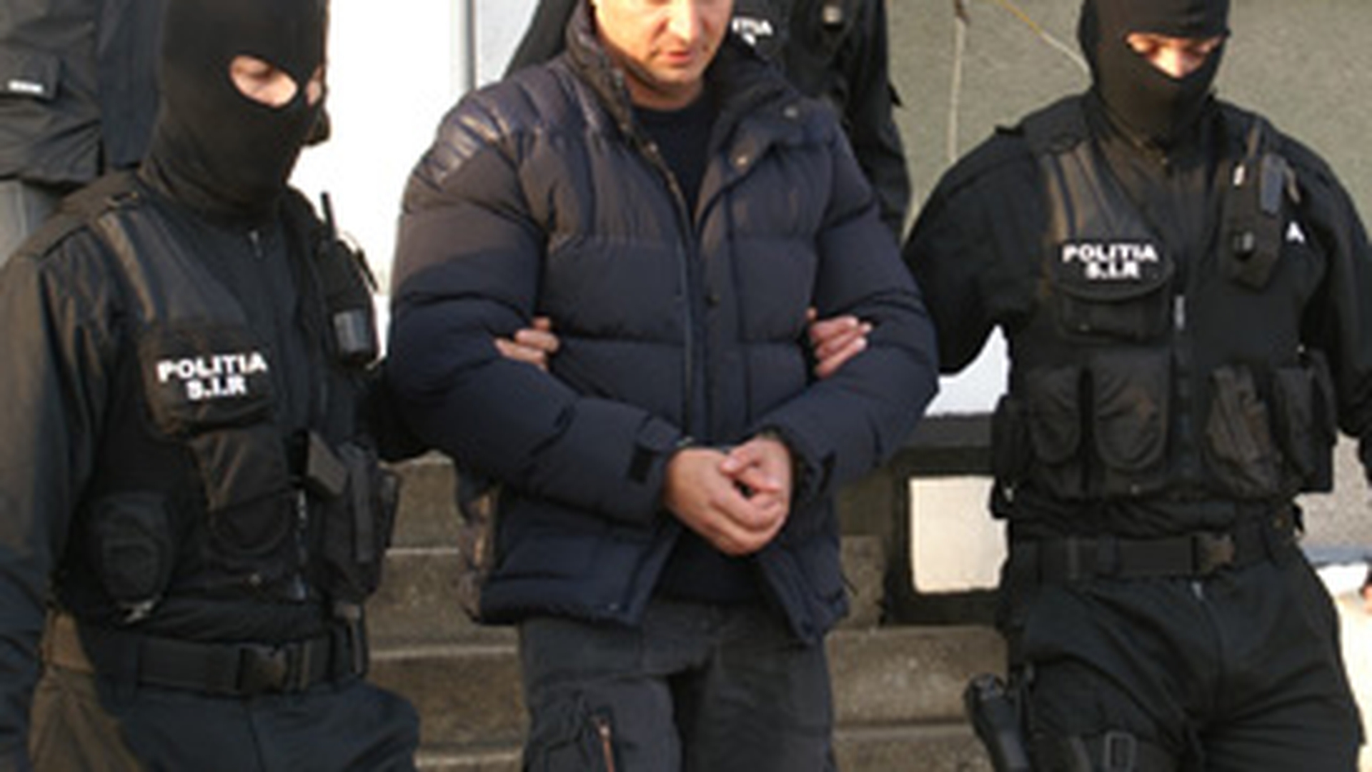 Camatar capturat de politie: a dat pe datorie 10.000 de euro si a cerut 30.000 inapoi!
