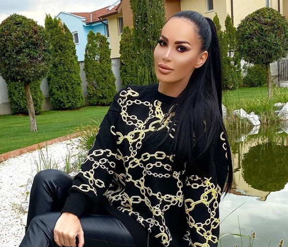 Bianca Pop, ispita care nu iese din casă fără 1.000 de euro