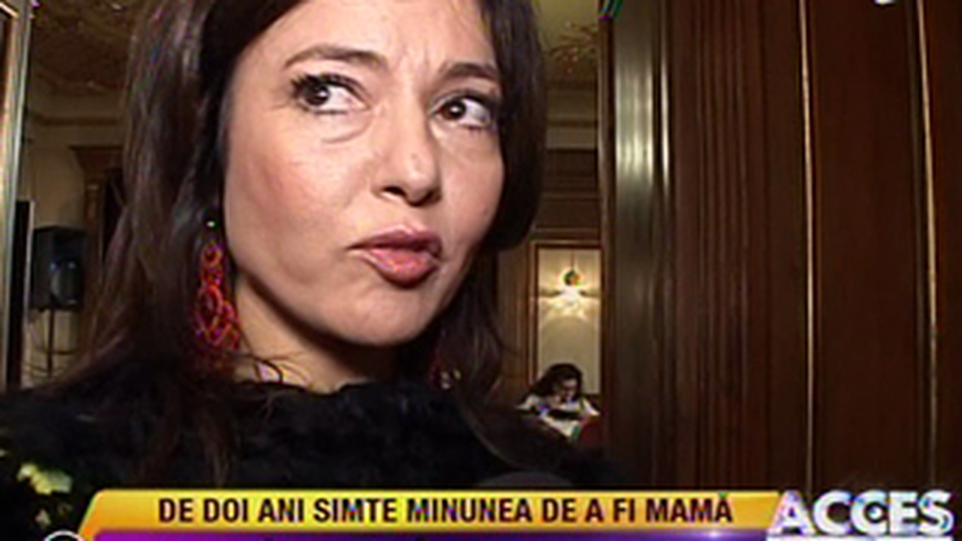 VIDEO Oana Sarbu va face Craciunul si Revelionul in familie: "Nu ma pot desparti de copil!"