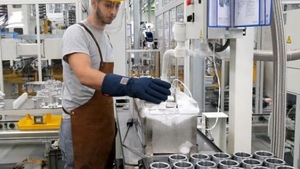 Proiect: Impozit de 0% pentru elevii peste 16 ani care muncesc cu contract part-time