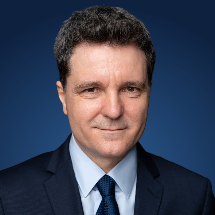 Soacra lui Nicușor Dan afectată de măsurile de austeritate. Ce pensie va primi după ce s-a retras din învățământ