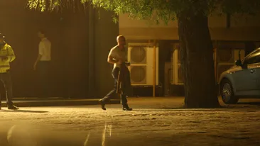 Bendeac se distreaza si apoi se... aprovizioneaza! Actorul a aterizat din club direct la mini-market!