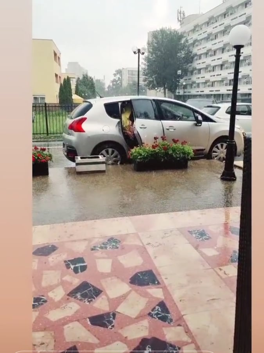 După împăcare, Oana Roman și Marius Elisei au plecat la mare! Detaliul care le-a stricat vacanța. „Nu veniți aici”