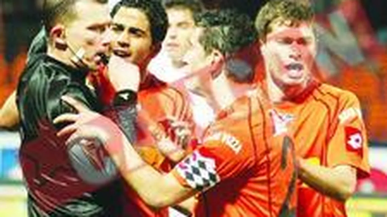 Cum s-au impartit banii lui Gigi Becali in vestiarul Ceahlaului