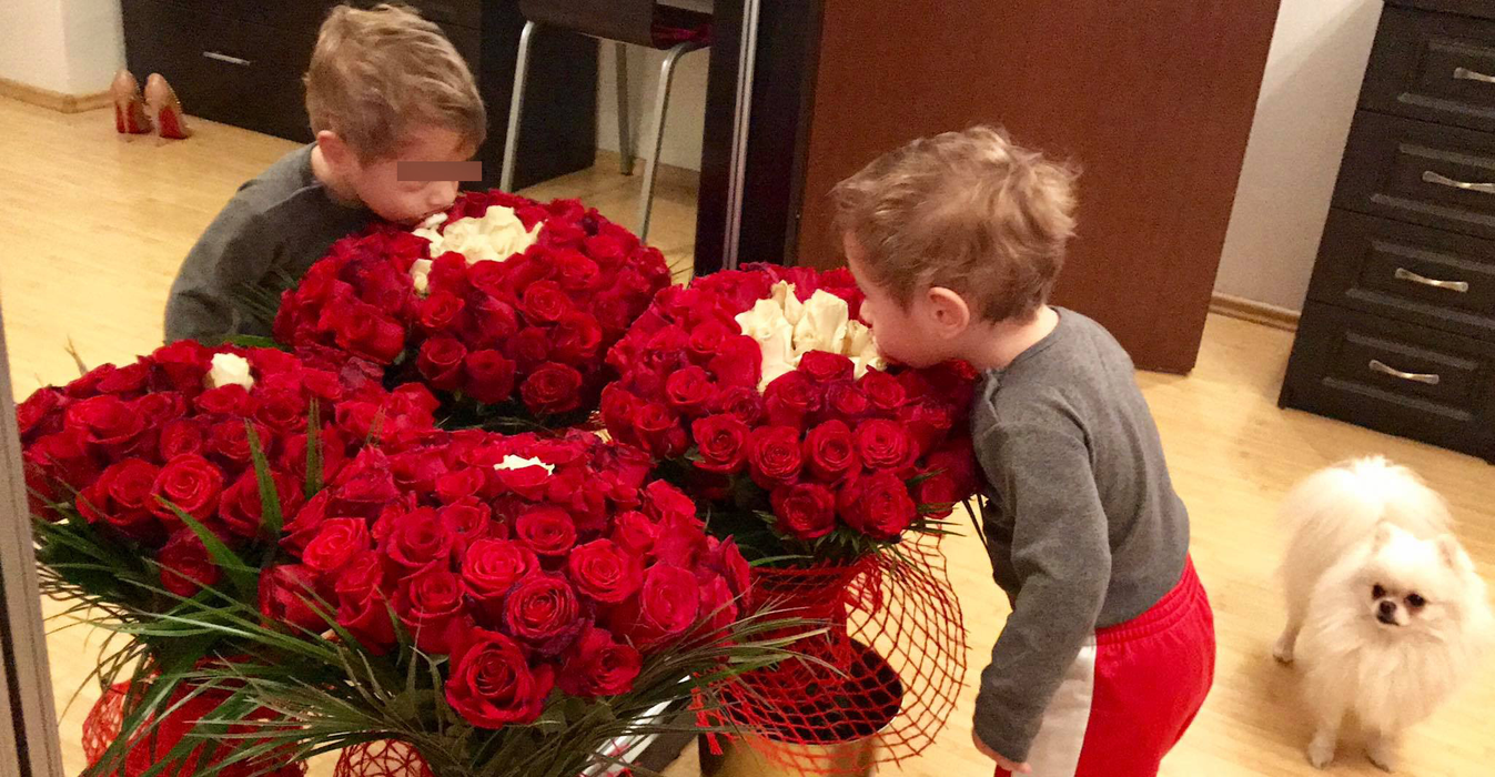 Buchetul impresionant primit de Alice de la Codrin de Valentine's Day