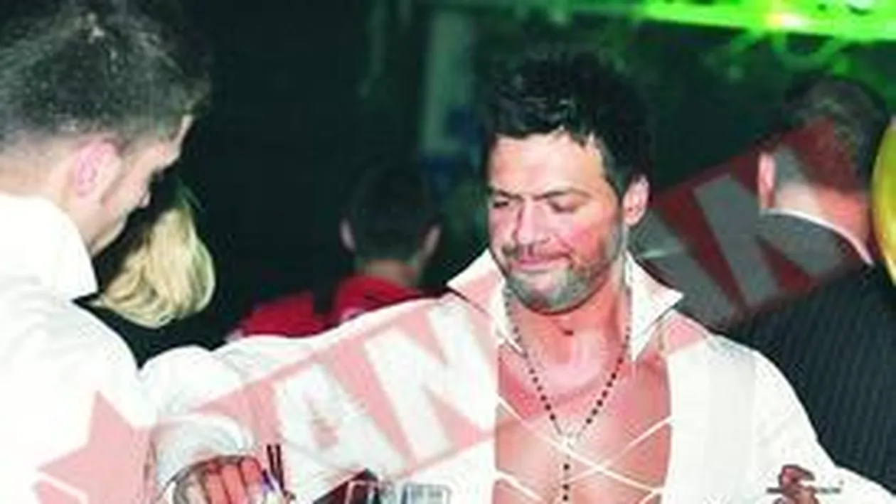 Cornel Pasat locuieste cu mama