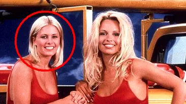 O sa ramai socat cand vei vedea in ce hal a ajuns sa arate colega sexy a Pamelei Anderson din Baywatch!