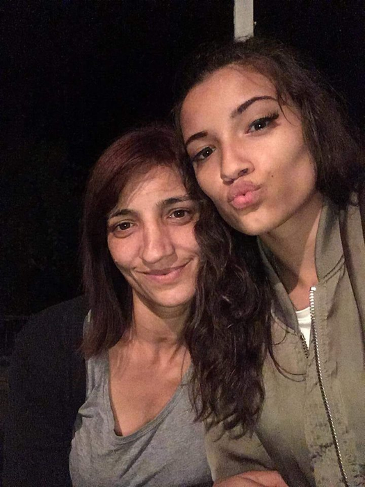 “Vrăjitoarea” de la “Frumusețe pe muchie de cuțit” a rămas din nou fără dinți? Cum a fost fotografiată Nadia Danciulescu în costum de baie, în urmă cu doar câteva zile