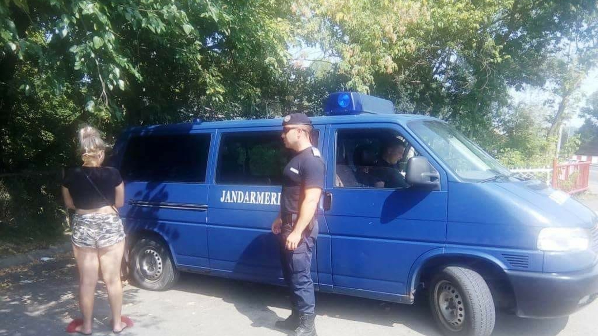 Această minoră din Dâmbovița, obligată să practice prostituția! Ce le-a mărturisit jandarmilor