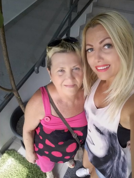 Irina Pavlenco, în lacrimi după ce mama ei a fost operată de pe creier. Constanța a aflat că are o tumoră, după ce a făcut accident vascular