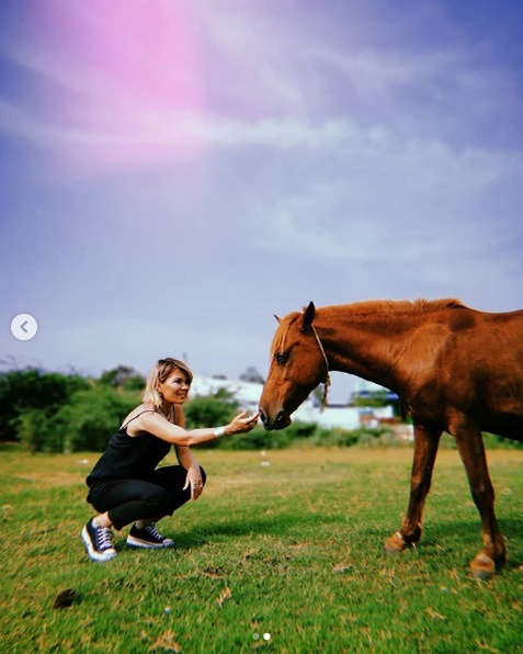 Gina Pistol recunoaște: „Are momente când te șochează, are momente când o iubești!”
