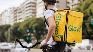 Veste bună pentru o categorie de români! Angajații platformelor online ar putea beneficia de salariu minim și zile de concediu