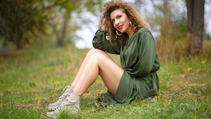 Cum a ieșit Carmen Brumă din casă, deși afară e frig de îngheață pietrele! Detaliul intim observat de toată lumea: "Gata, l-am acoperit. E ok așa?"