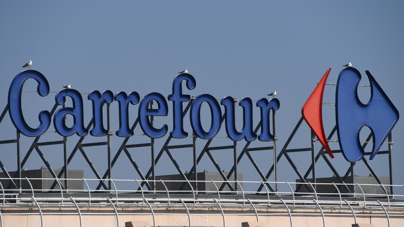 Carrefour a închis toate magazinele în această țară, printr-un simplu mesaj