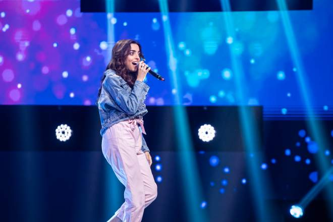 Bianca Mihai, concurenta „X Factor”, are o sosie în Dubai. Asemănarea este izbitoare | VIDEO