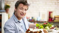 JAMIE OLIVER a devenit tătic pentru a cincea oară! Avem primele imagini cu bebeluşul