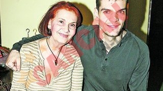 Tudor Chirila si mama sa, Iarina Damian, in spectacolul "O lume pe dos" la ArCuB