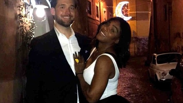 Serena Williams e însărcinată cu primul ei copil! Tenismena şi-a arătat burta de gravidă în costum de baie