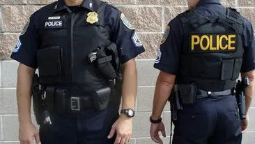 Să auzi și să nu crezi! Doi români au fost jefuiți în Germania de un bărbat care s-a dat drept polițist