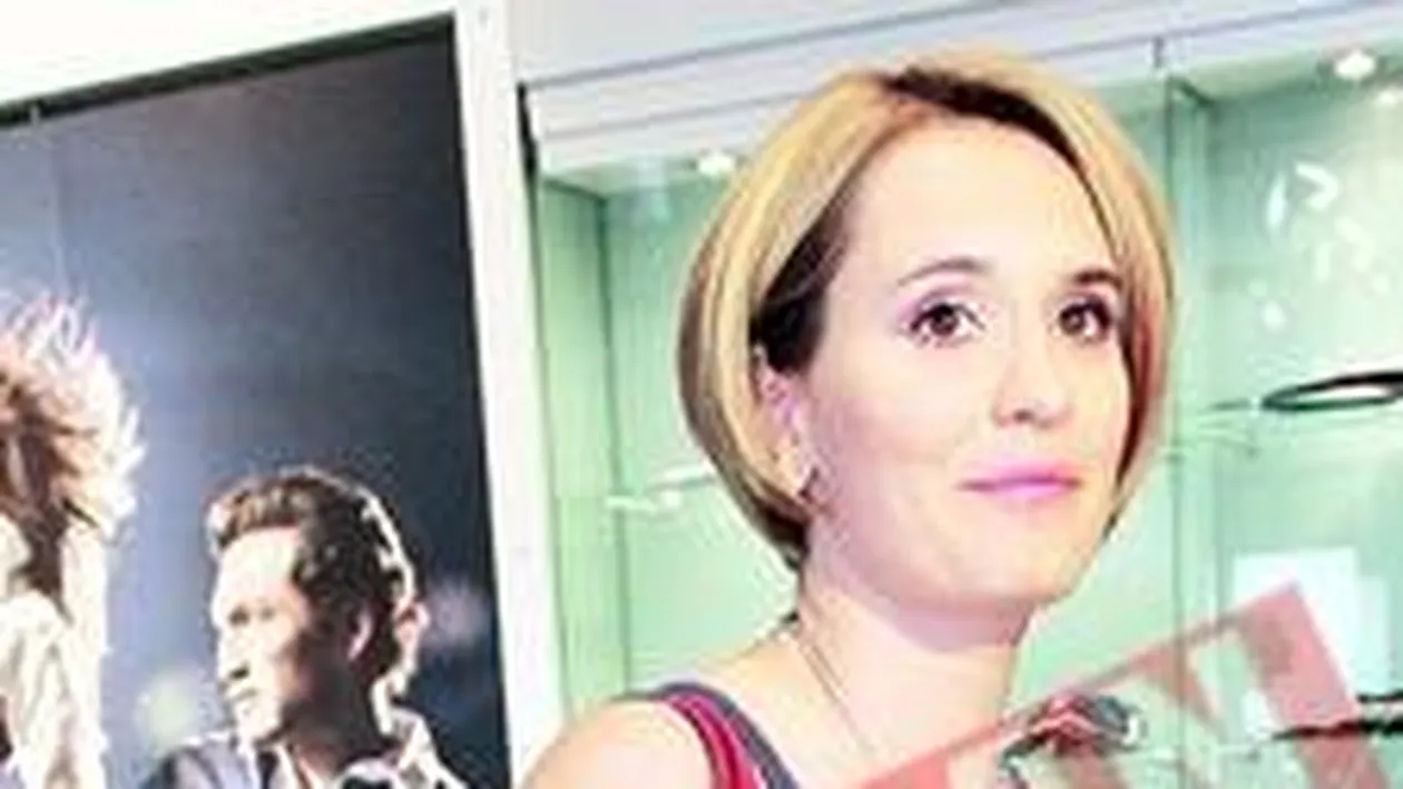 Esca cearta oamenii pe strada