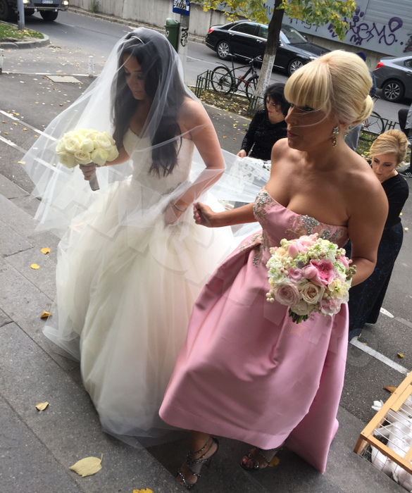 Milionarul Silviu Prigoană şi-a însurat fiul, iar CANCAN.ro are imagini în exclusivitate. Ce s-a întâmplat la nunta la care ELENA UDREA a fost naşă