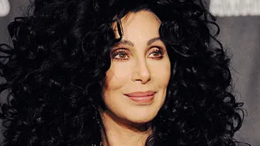 Are aproape 70 de ani, dar face bani mai ceva ca in tinerete! Ce artistă a câştigat 6 milioane de dolari intr-o singură noapte