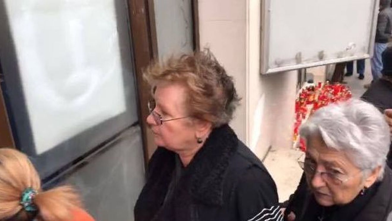 Vizită bizară făcută de fata adoptivă a Stelei Popescu în ziua priveghiului! A lăsat totul baltă şi a dat fuga la... 