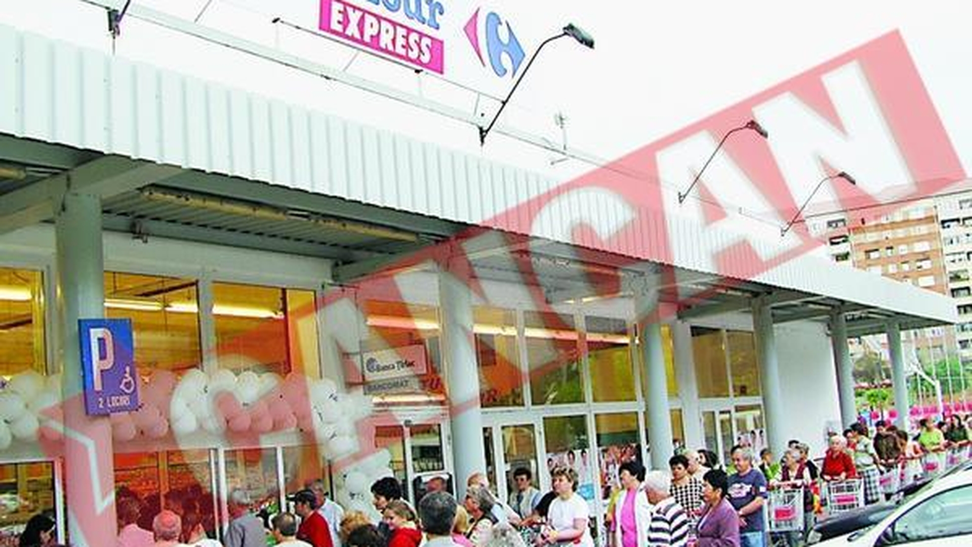 Peste o mie de frigidere uzate, colectate de Carrefour in campania de protejare a mediului