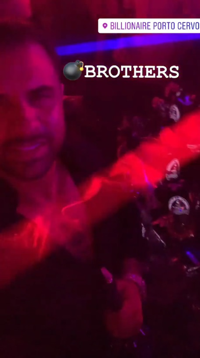Bianca Drăgușanu și soțul ei au trăit momente neașteptate într-un club de lux din Sardinia. Lecția dată de Alex Bodi cârcotașilor